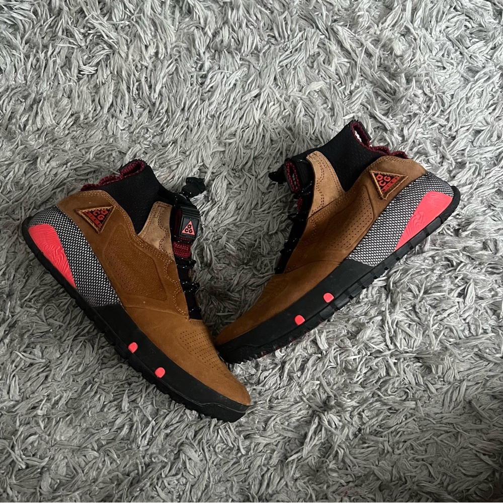 Nike ACG Ruckel Ridge Sneakers